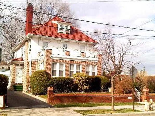 112-11 72nd Avenue image 1 of 10