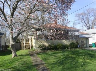261 Elm St, Geneva, OH 44041