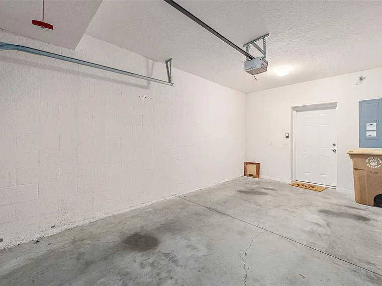 4570 SW 52nd Cir #107 — Photo 32