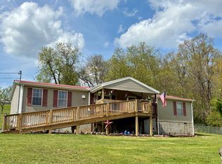 184 Pack St, Cool Ridge, WV 25825