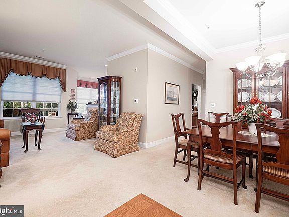 5th image of 1819 Selvin Dr Unit 303