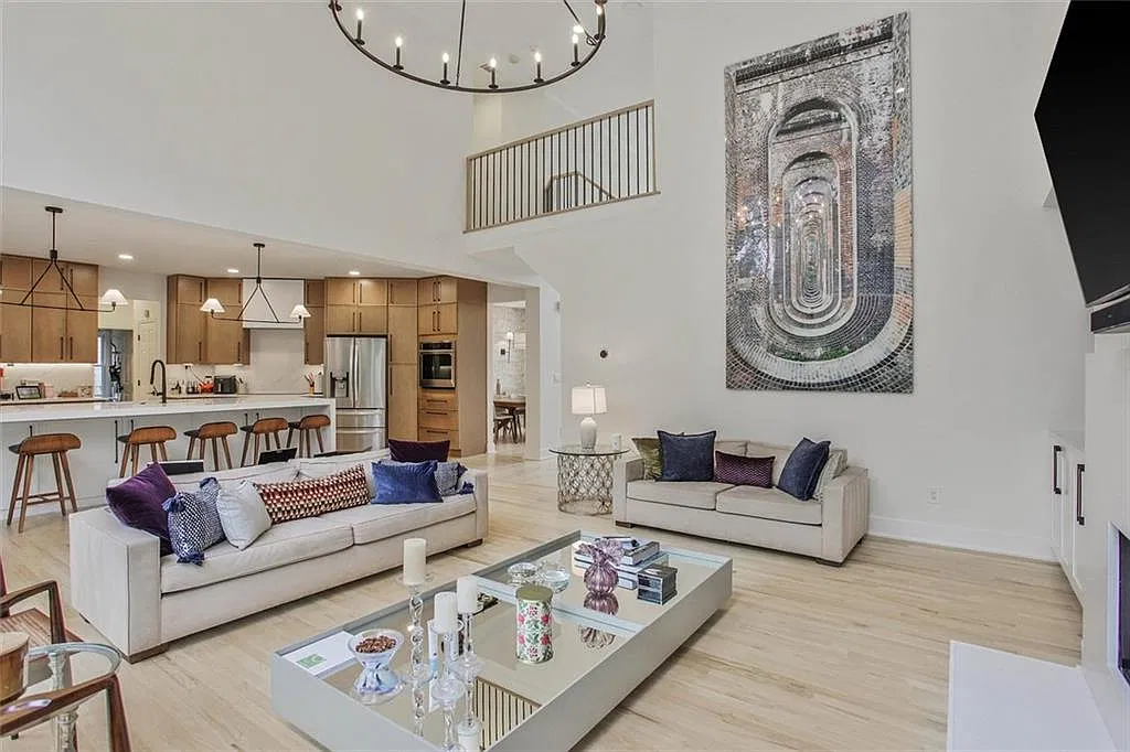 5 bed, 4.0 bath, 3037 sqft, $6,500 — Photo 4