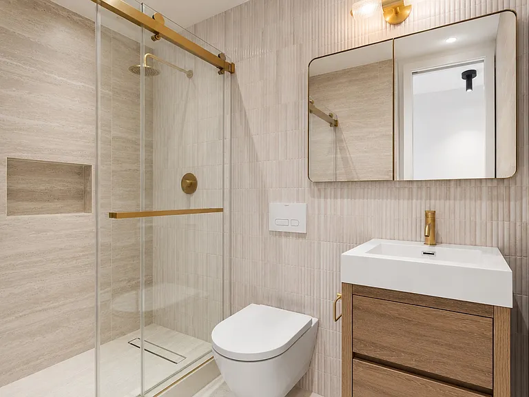 241 W 13th St #1 — Photo 3