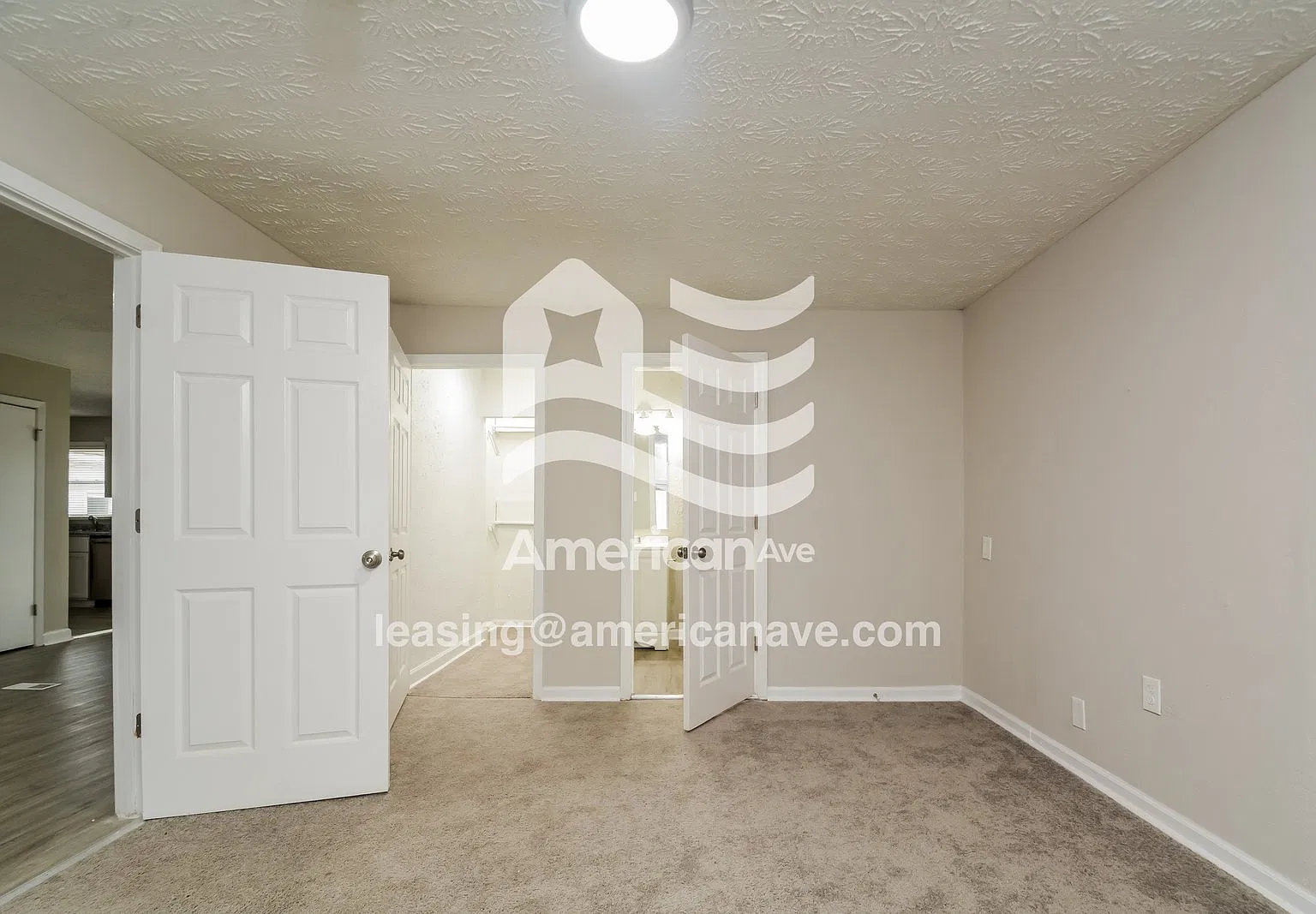 4 bed, 2.0 bath, 1416 sqft, $2,049 — Photo 4