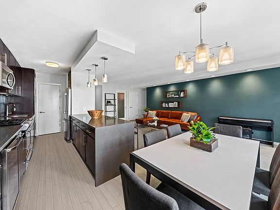 4th image of 185 W End Ave APT 14D