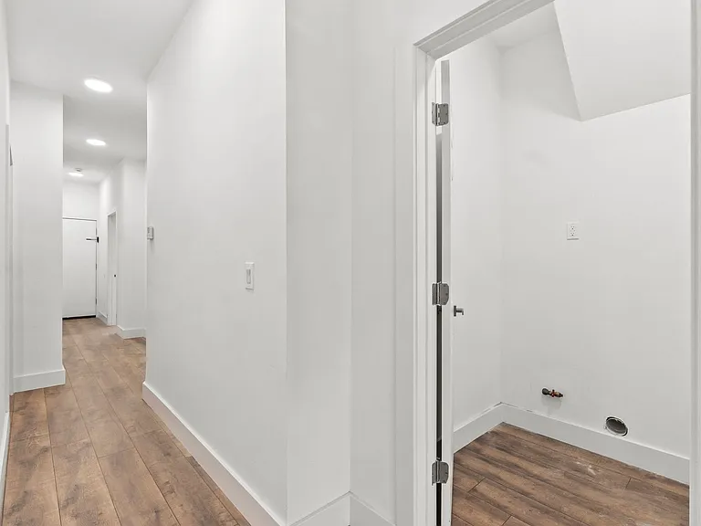 855 S 14th St #1 — Photo 14