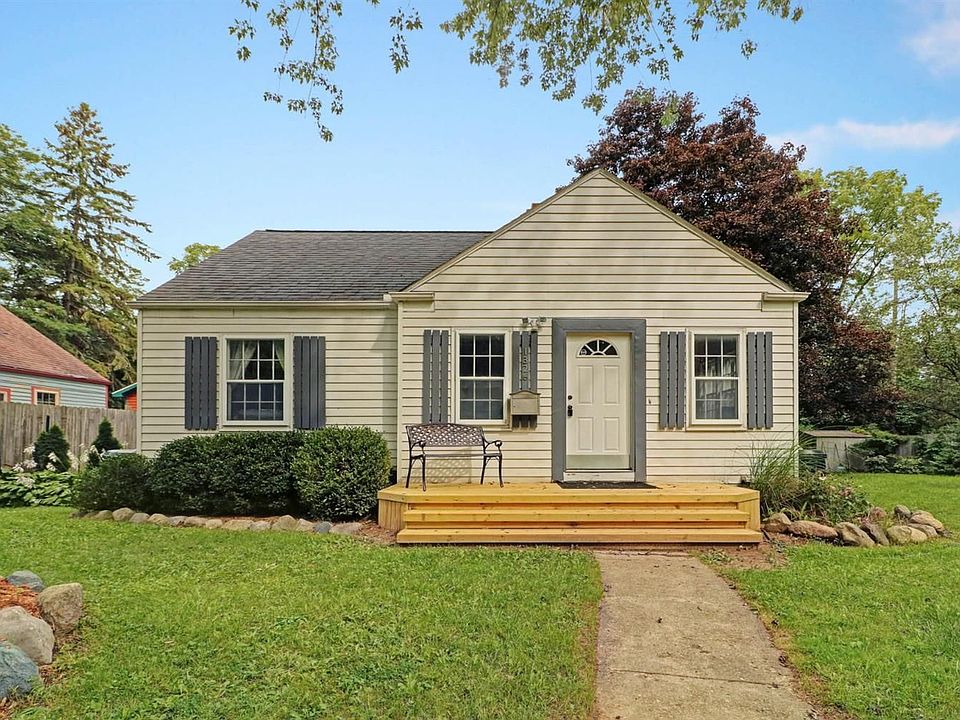 1st image of 1326 Collegewood Dr