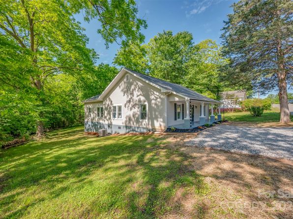 118 Landis St, Forest City, NC 28043
