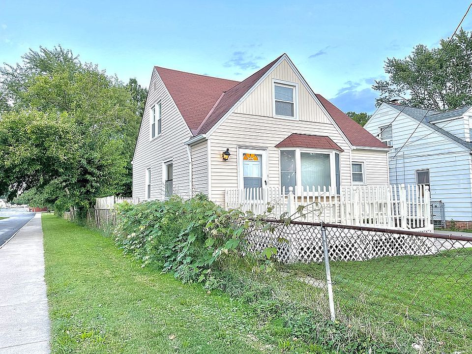 Fenced Yard