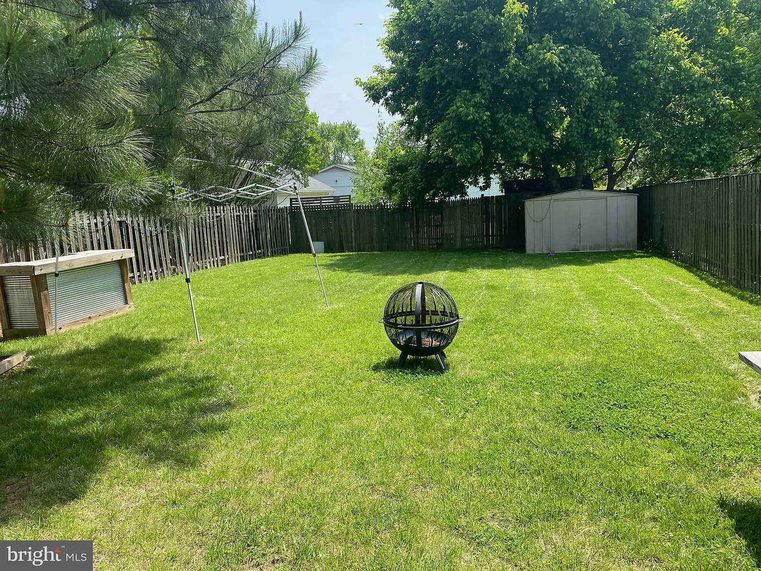 3 bed, 3.5 bath, 2244 sqft, $4,500 — Photo 2