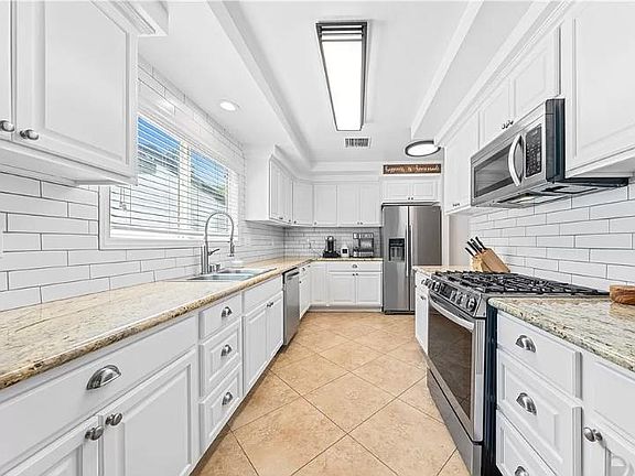 4th image of 4976 Dunman Ave