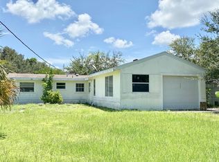 1751 Riverside Dr, Englewood, FL 34223