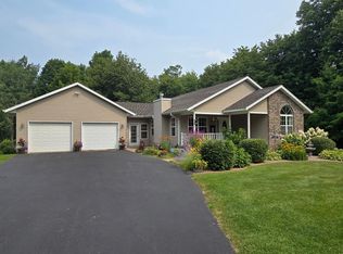 W11246 Lamplight Ln, Antigo, WI 54409