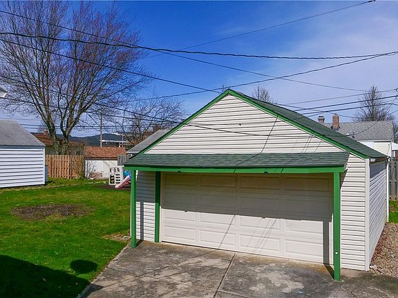 3rd image of 6105 Elmarge Dr