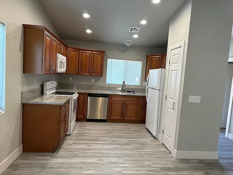 1460 Ogallala St — Photo 1