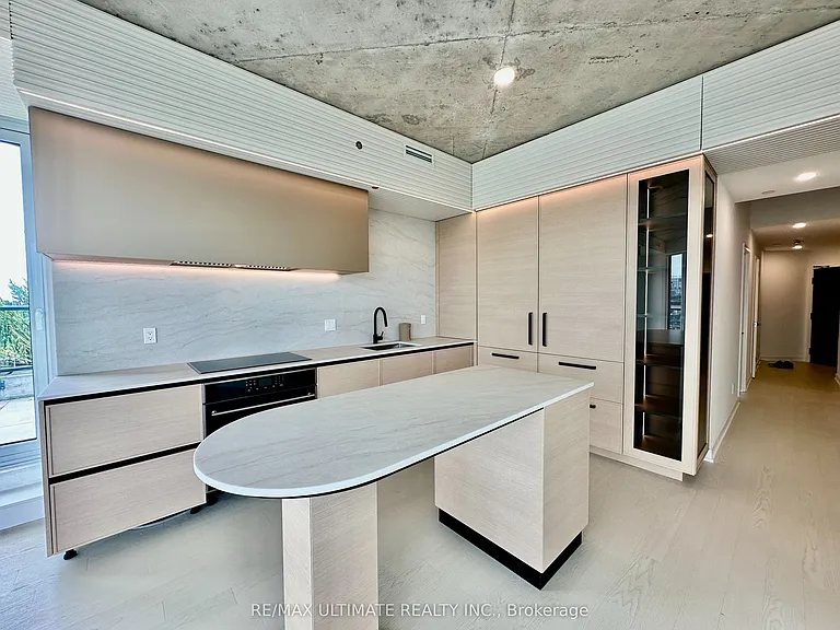 57 Brock Ave #704 — Photo 5