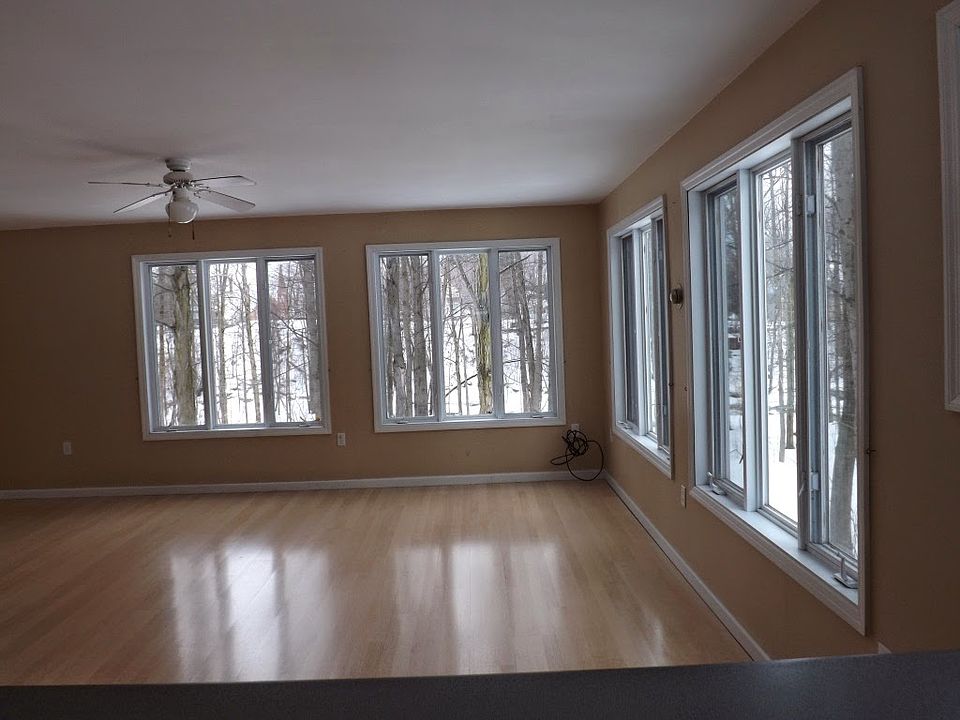 Livingroom view of Deer River