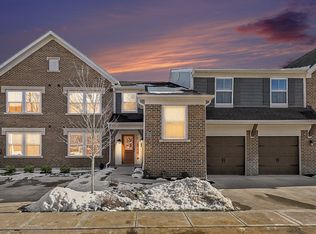 648 Foxhill Dr #9-203, Crescent Springs, KY 41017