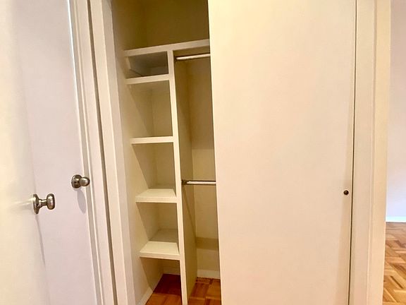 4th image of 515 E 78th St APT 5D
