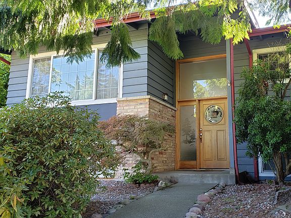 2nd image of 5204 123rd Ave SE