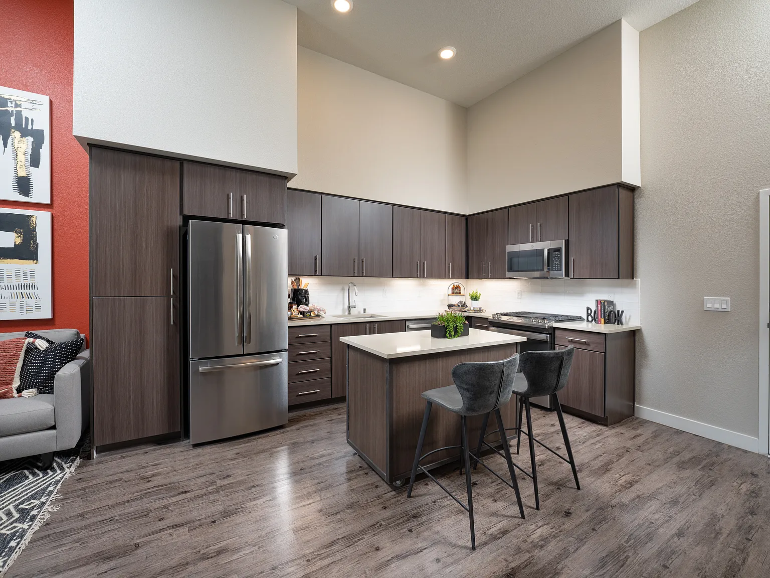 Ladera Apartments — Photo 1