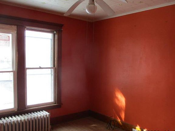 5th image of 32 McNeir Ave