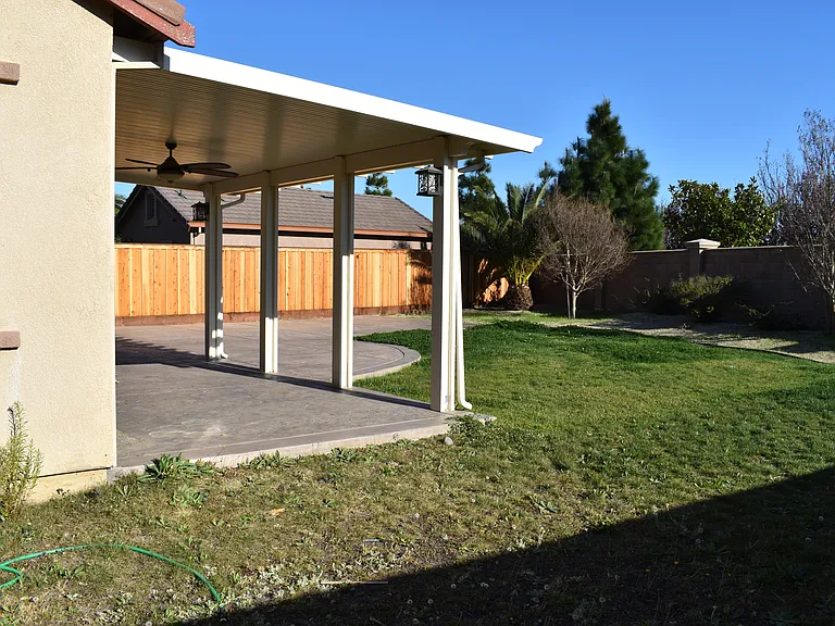 513 Canterbury Cir — Photo 15