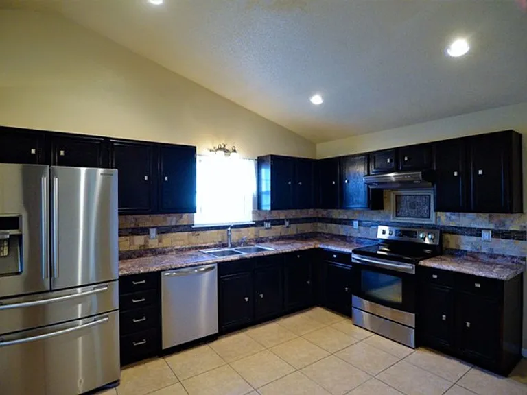 2503 Lain Dr — Photo 8