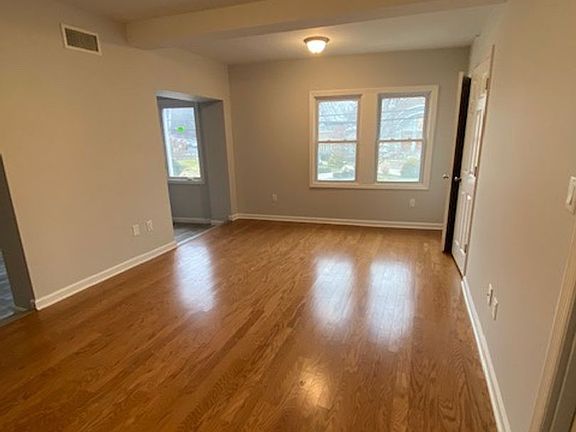 4th image of 165 E Main St #2A