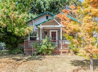 3731 SE Liebe St, Portland, OR 97202