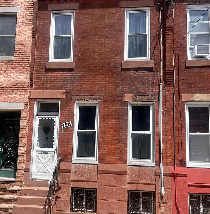 1st image of 821 Wilder St