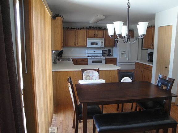 3rd image of 2346 N Tedy Ln