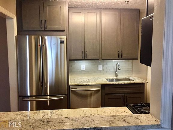 5th image of 4662 Vinings Central Run Suite 118