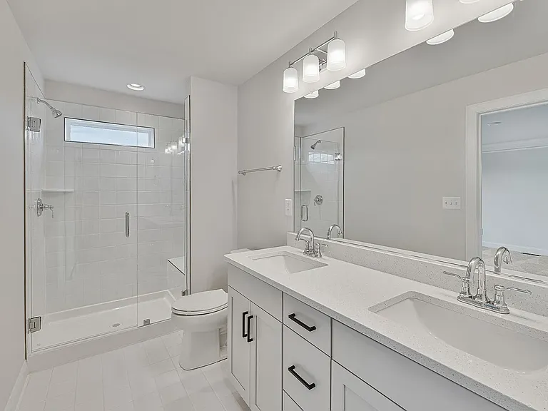 1320 Laconia Ln — Photo 39