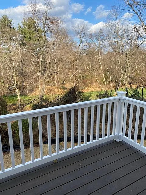 3 bed, 2.5 bath, 1966 sqft, $2,995 — Photo 2