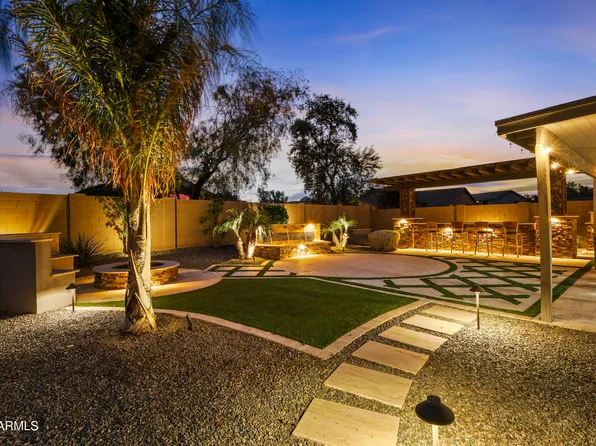 2013 W Prospector Way, San Tan Valley, AZ 85144