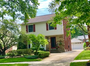 2611 Aberdovey Dr, Royal Oak, MI 48073
