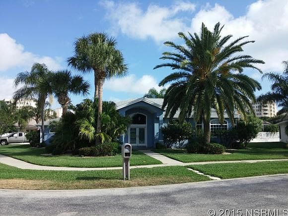 1st image of 2109 Villa Way