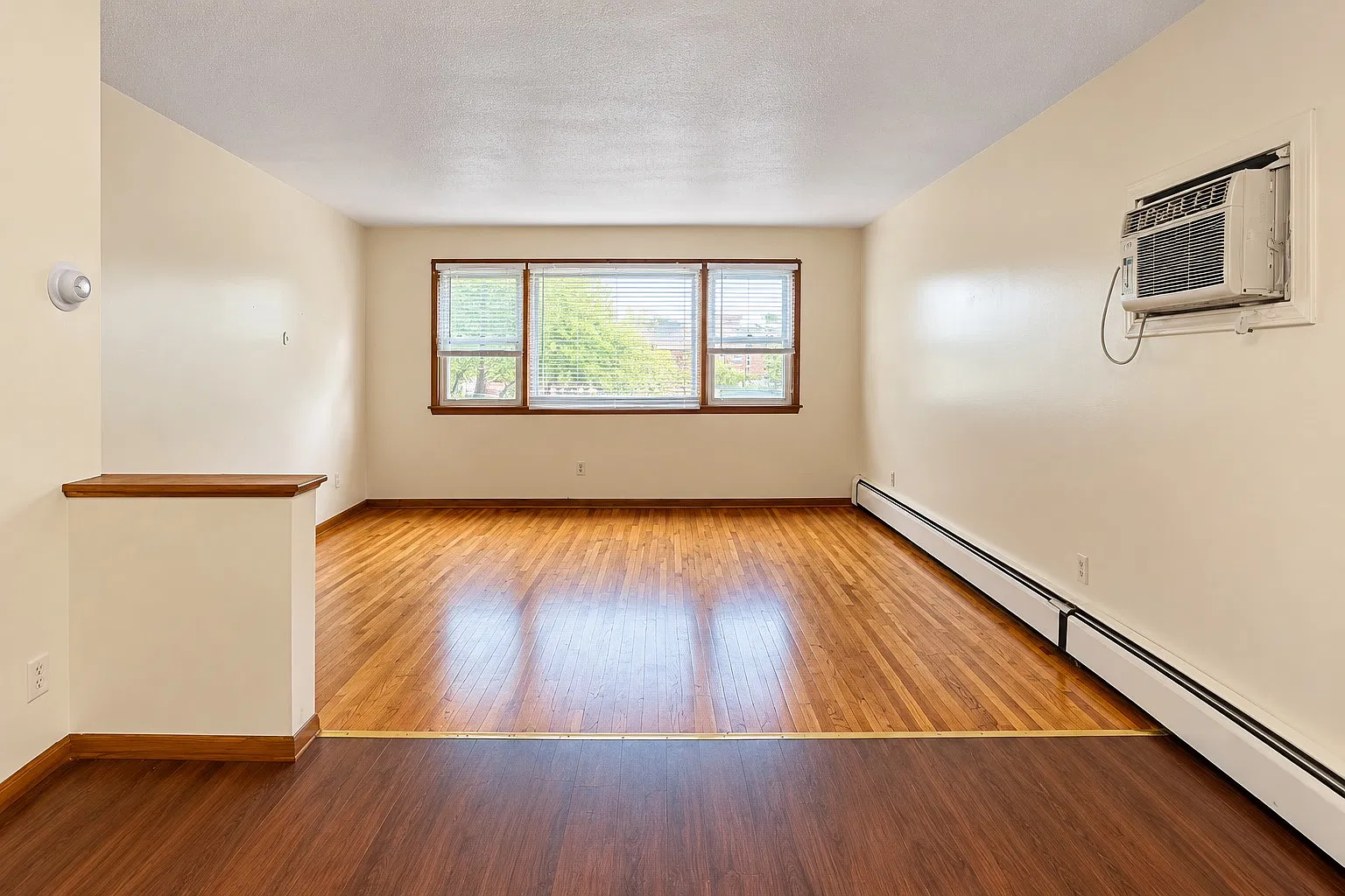 1810 Portland Avenue South — Photo 2