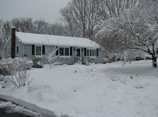 57 Oriole Dr, Whitinsville, MA 01588