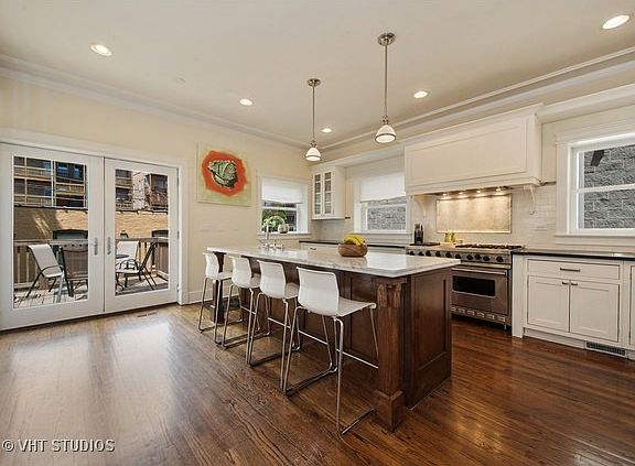 5th image of 4722 N Malden St