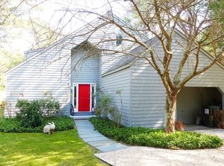 61 Huckleberry Ln, East Hampton, NY 11937
