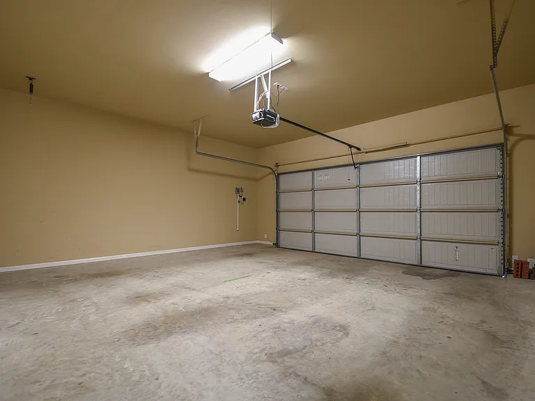 7712 Kendall Hill Dr — Photo 25