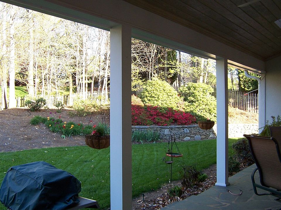 2nd image of 3708 Timberoak Dr