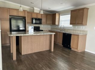 13128 Grape Ave, Grand Island, FL 32735