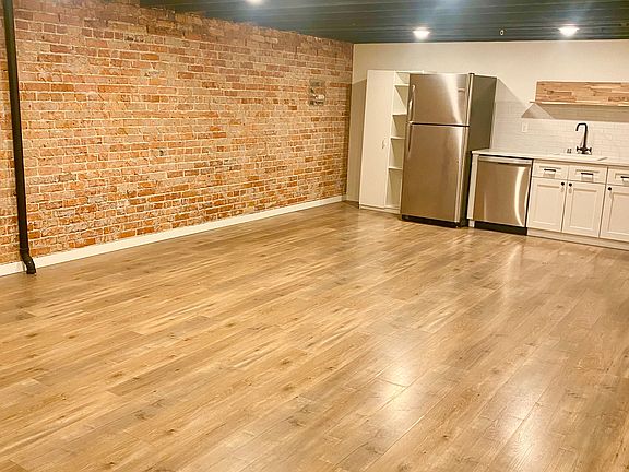 5th image of 174 S Howard St #10