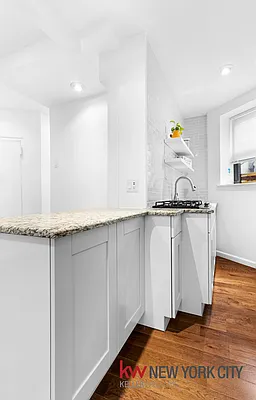 Rented by Keller Williams NYC | media 26