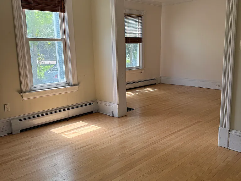 47 N Prospect St — Photo 8
