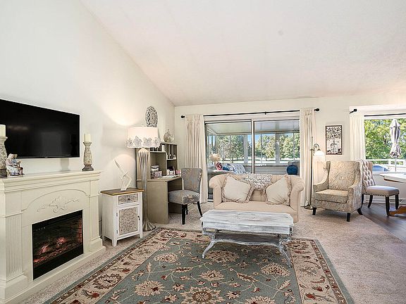 4th image of 6025 Gleneagle Dr