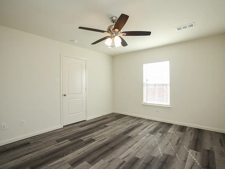 1325 Englemann Dr — Photo 19